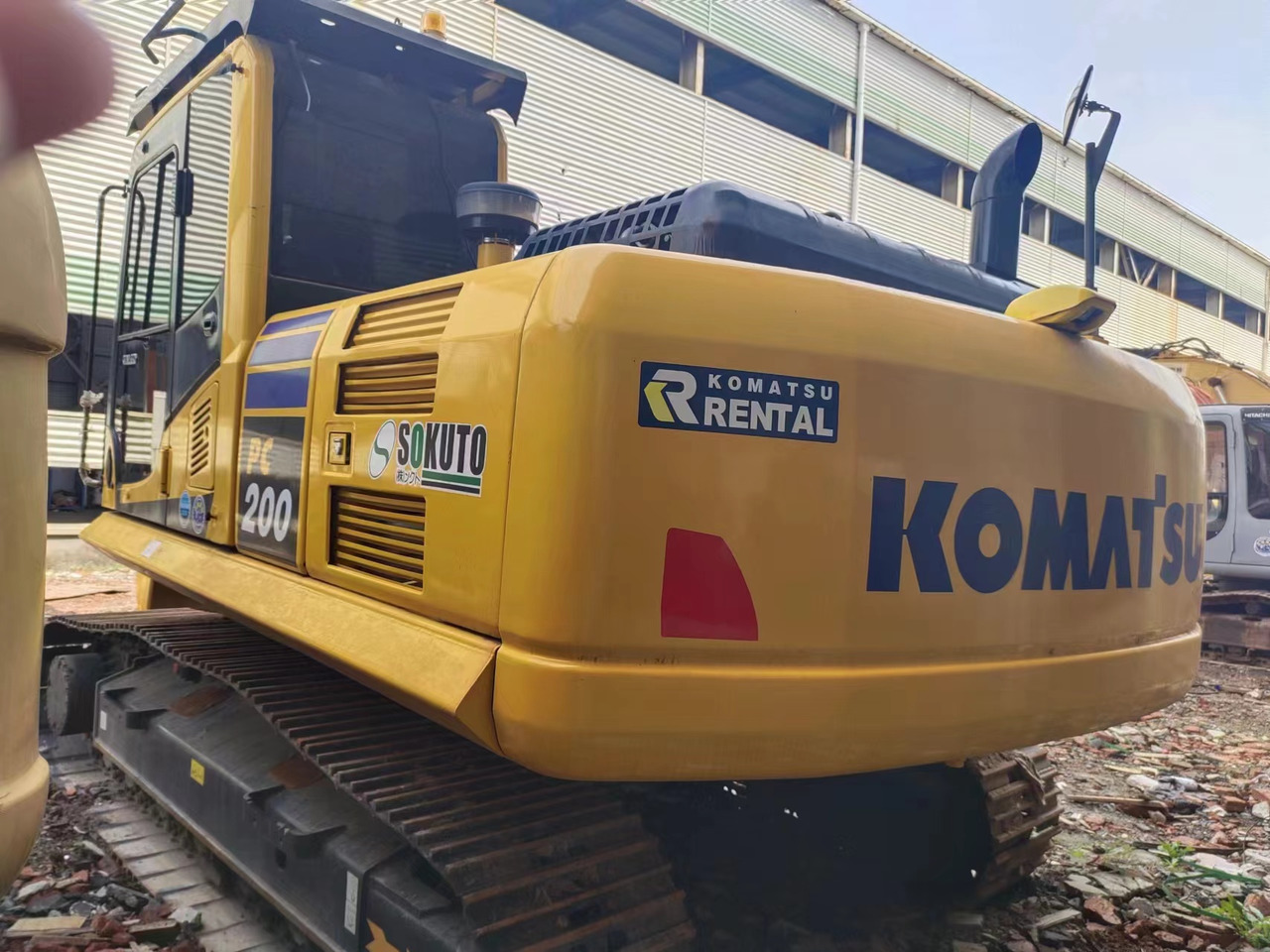 KOMATSU PC200-8N1 - Crawler excavator: picture 3 KOMATSU PC200-8N1 - Crawler excavator: picture 3