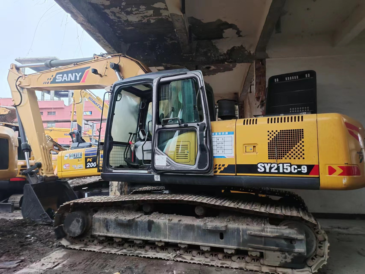 SANY SY215C-9 - Crawler excavator: picture 1 SANY SY215C-9 - Crawler excavator: picture 1