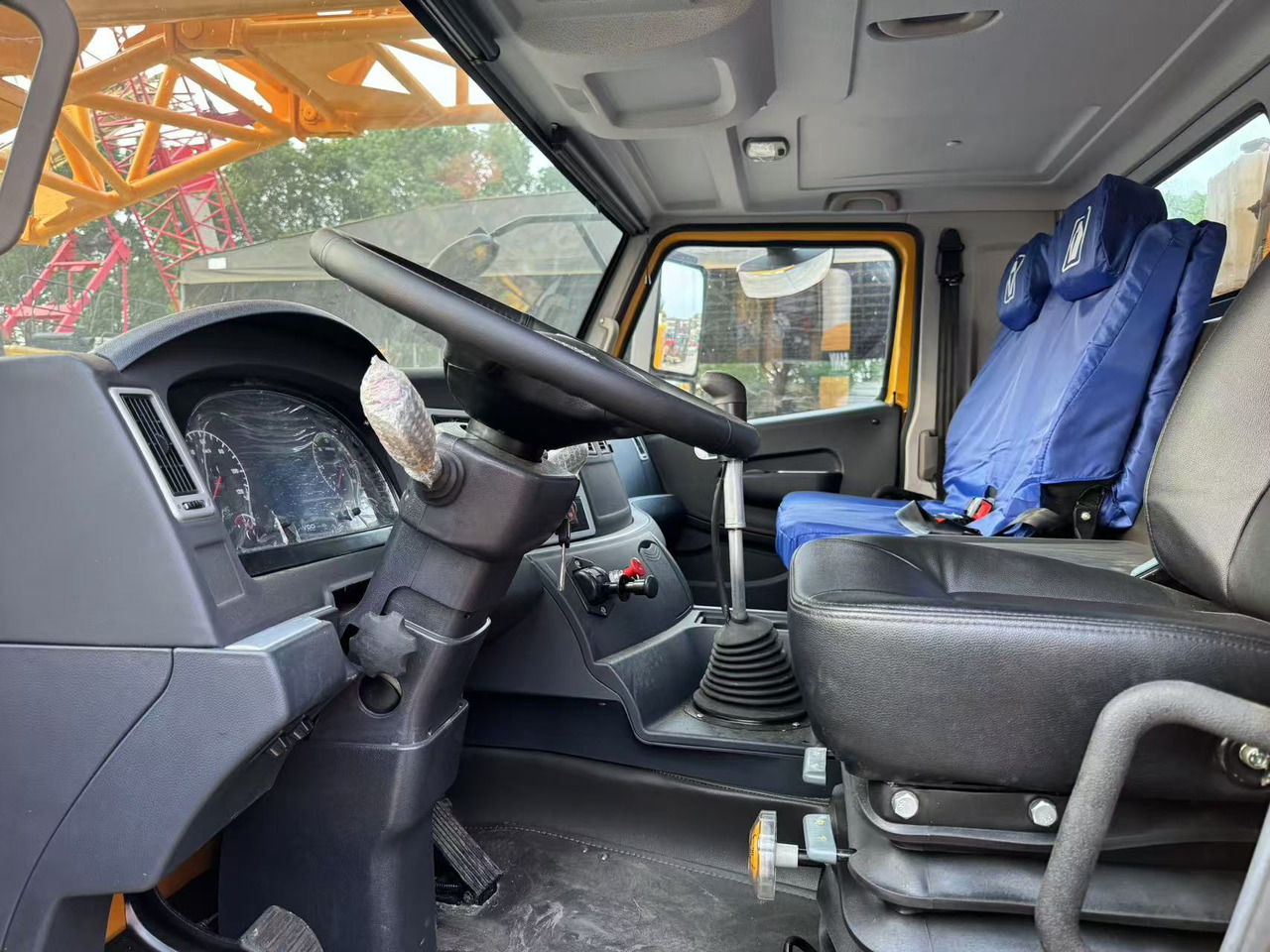 XCMG QY70K - Mobile crane: picture 5 XCMG QY70K - Mobile crane: picture 5