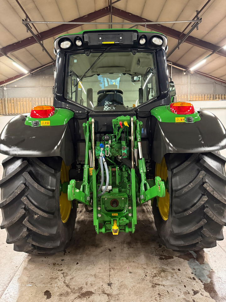 John Deere 6100M - Farm tractor: picture 4 John Deere 6100M - Farm tractor: picture 4