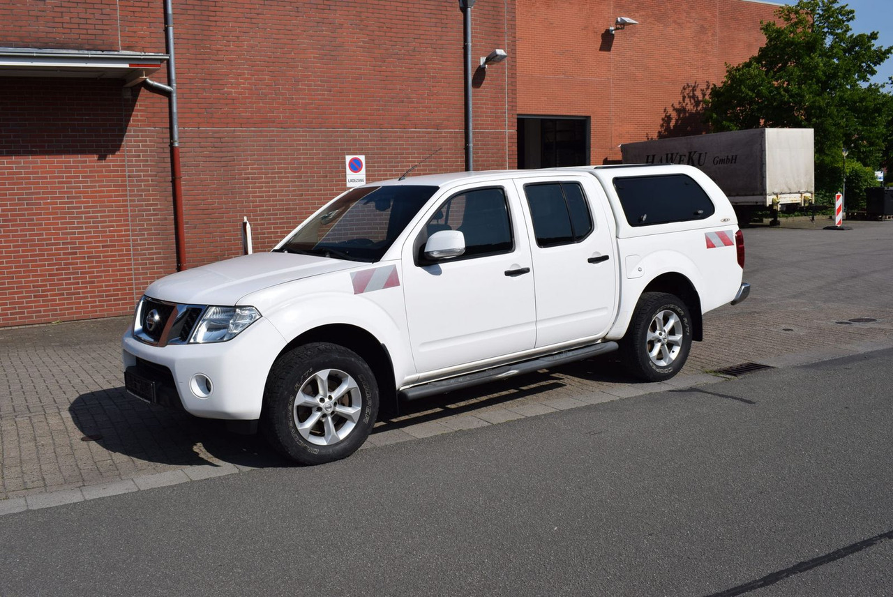 Nissan Navara Double Cab SE 4x4 Automatik Hardtop AHK - SUV: picture 1 Nissan Navara Double Cab SE 4x4 Automatik Hardtop AHK - SUV: picture 1