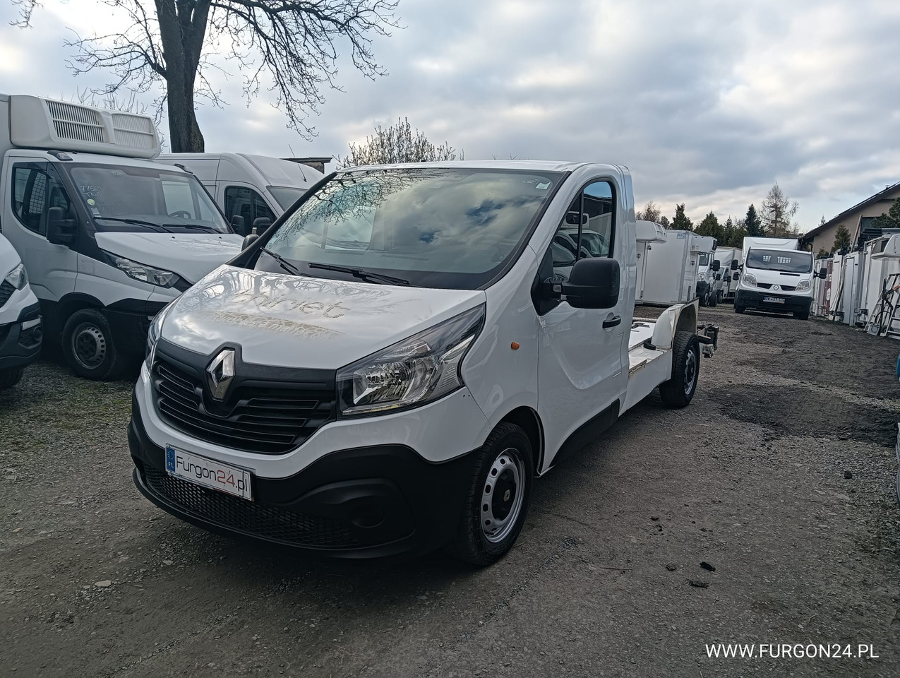 RENAULT TRAFIC PLATFORMA DO ZABUDOWY NR 625 - Other machinery: picture 1 RENAULT TRAFIC PLATFORMA DO ZABUDOWY NR 625 - Other machinery: picture 1