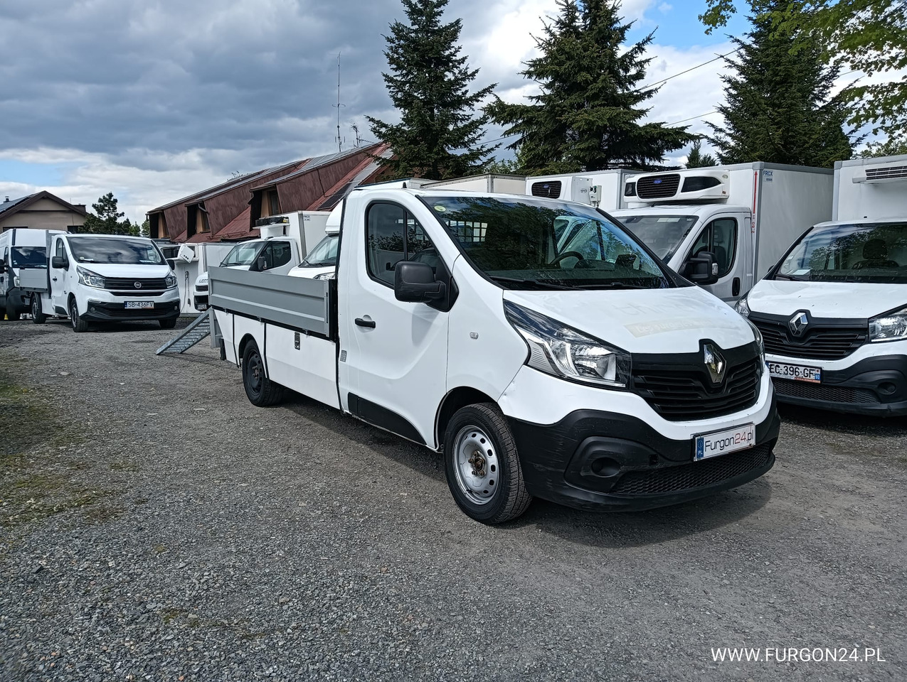 RENAULT TRAFIC SKRZYNIA PAKA Z NAJAZDAMI I PÓŁKAMI NR 689 - Other machinery: picture 3 RENAULT TRAFIC SKRZYNIA PAKA Z NAJAZDAMI I PÓŁKAMI NR 689 - Other machinery: picture 3