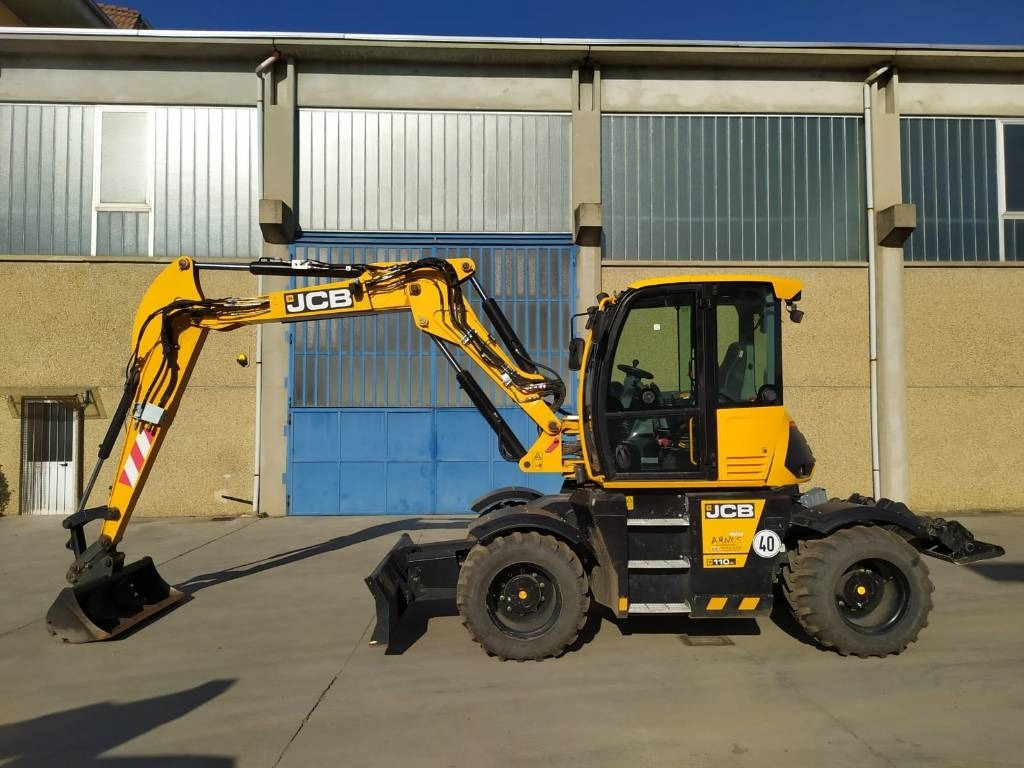 JCB Hydradig - Wheel excavator: picture 2 JCB Hydradig - Wheel excavator: picture 2