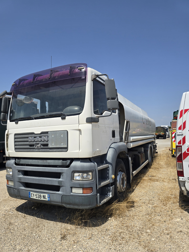 MAN TGA 26-320 - Tank truck: picture 1 MAN TGA 26-320 - Tank truck: picture 1