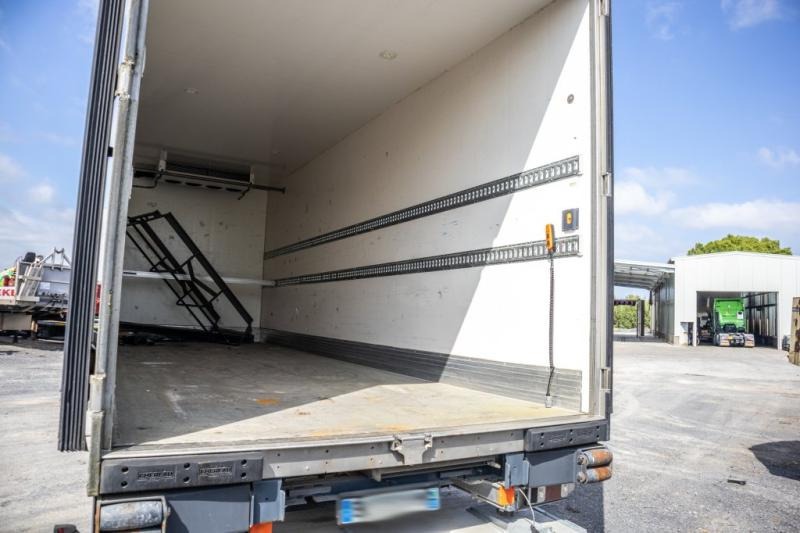 Closed box trailer Chereau CHEREAU+CARRIER+DHOLLANDIA 2.5 T.: picture 6