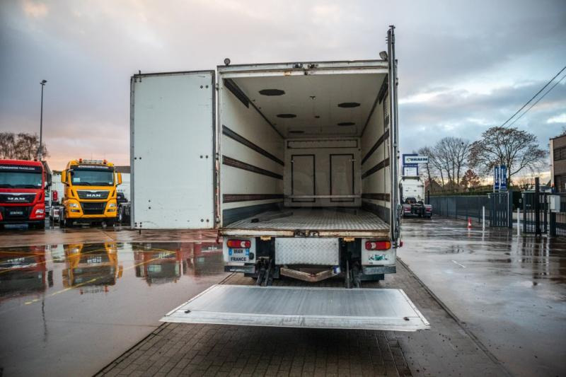 Renault PREMIUM 300DXI+POUSSIN/CHICKEN/KUIKEN/KÛKEN+DHOLLANDIA - Box truck: picture 5 Renault PREMIUM 300DXI+POUSSIN/CHICKEN/KUIKEN/KÛKEN+DHOLLANDIA - Box truck: picture 5