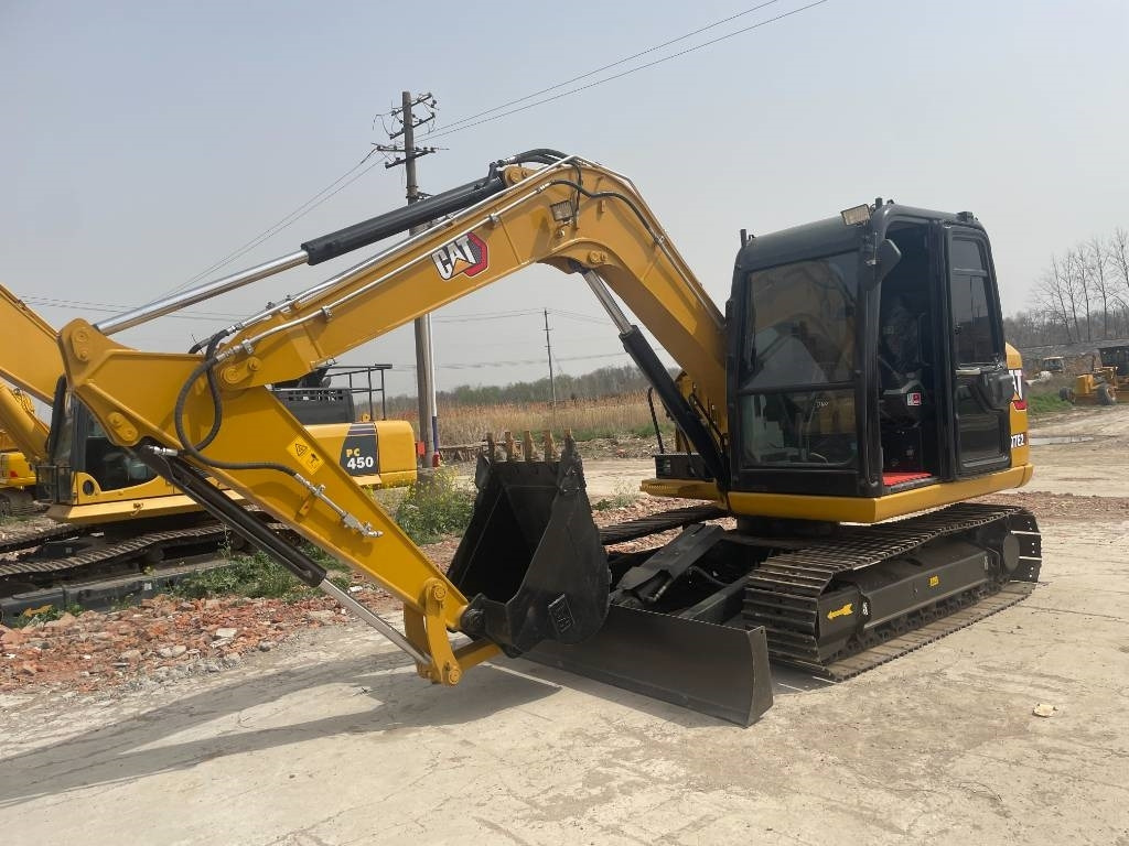 CAT 307E2 - Mini excavator: picture 2 CAT 307E2 - Mini excavator: picture 2