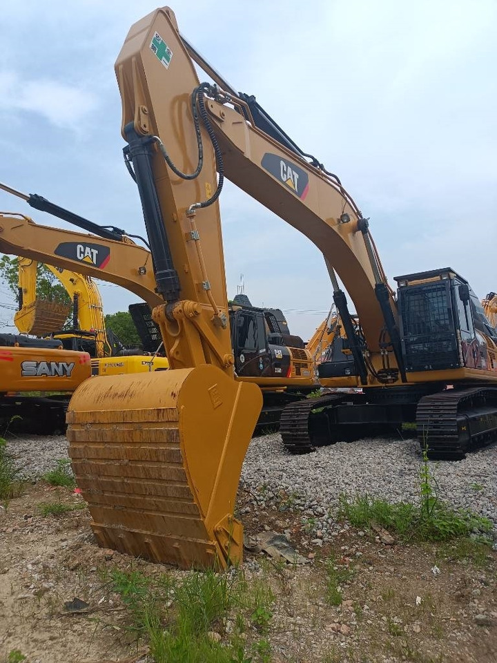 CAT 330D2 - Crawler excavator: picture 2 CAT 330D2 - Crawler excavator: picture 2