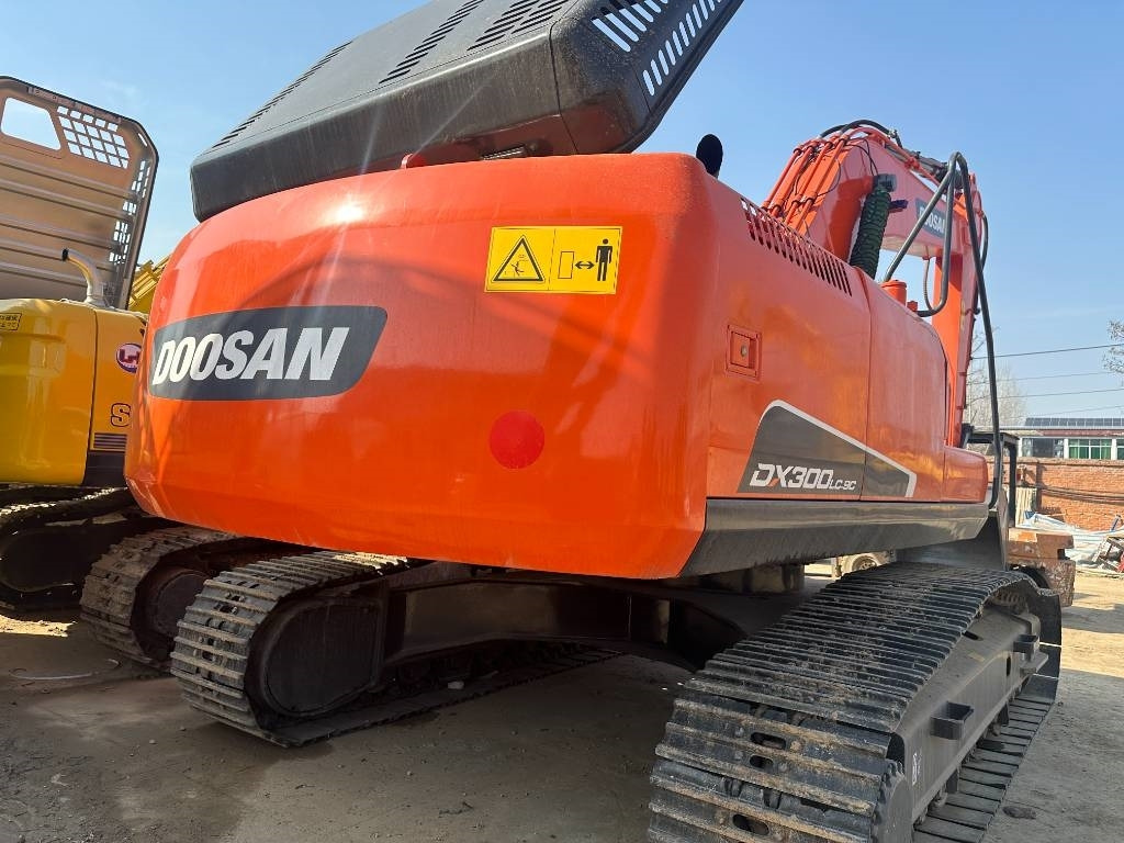 Doosan DX 300 - Crawler excavator: picture 4 Doosan DX 300 - Crawler excavator: picture 4