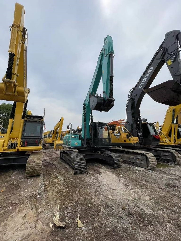 KOBELO SK200 - Crawler excavator: picture 4 KOBELO SK200 - Crawler excavator: picture 4
