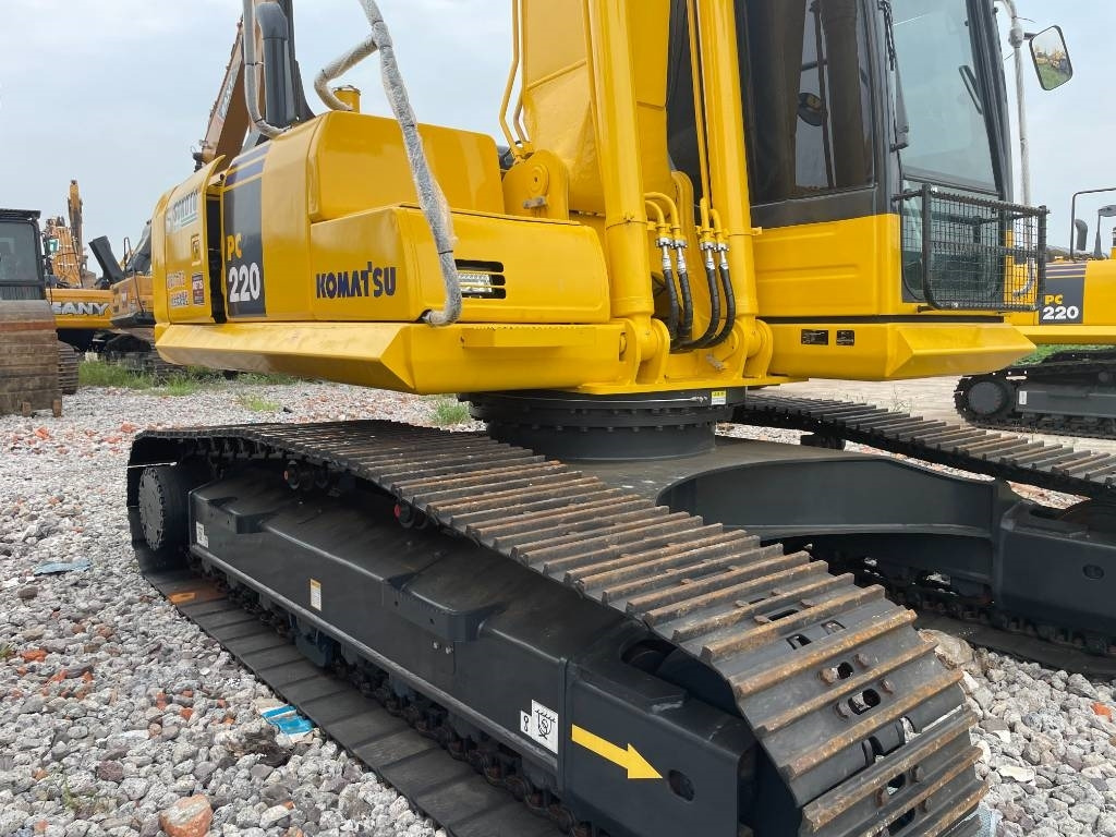 Komatsu PC 220 - Crawler excavator: picture 5 Komatsu PC 220 - Crawler excavator: picture 5