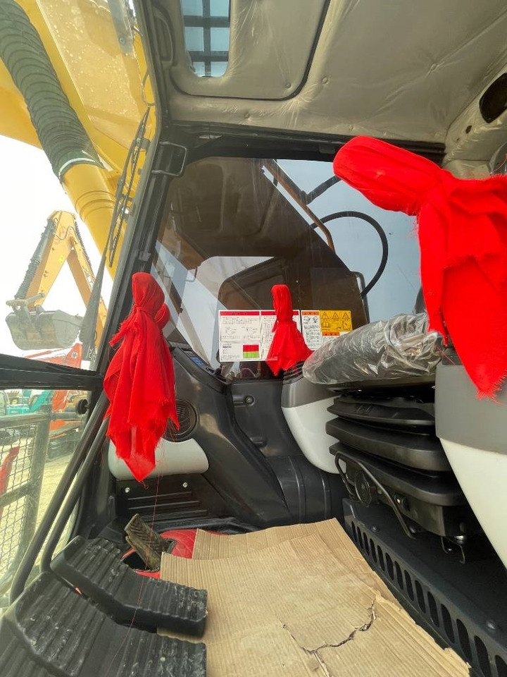 Komatsu PC 240 - Crawler excavator: picture 4 Komatsu PC 240 - Crawler excavator: picture 4