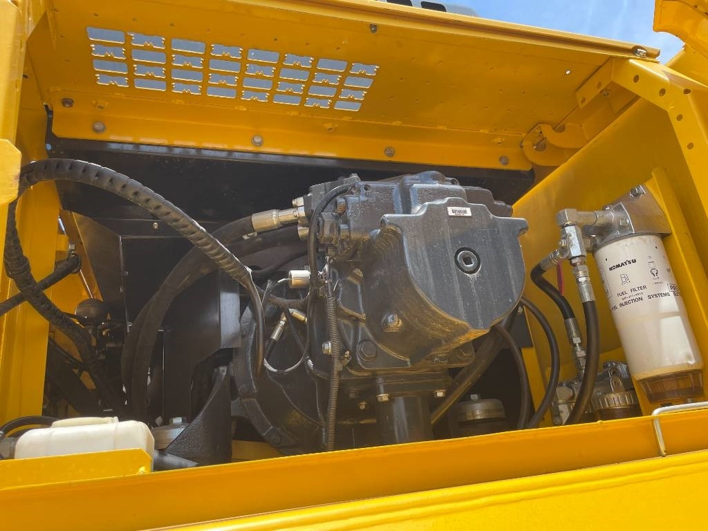 Komatsu PC 400 - Crawler excavator: picture 5 Komatsu PC 400 - Crawler excavator: picture 5