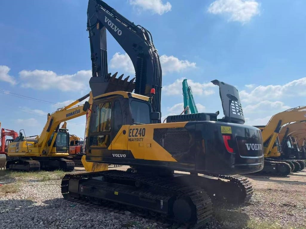 Volvo EC 240  - Crawler excavator: picture 2 Volvo EC 240  - Crawler excavator: picture 2