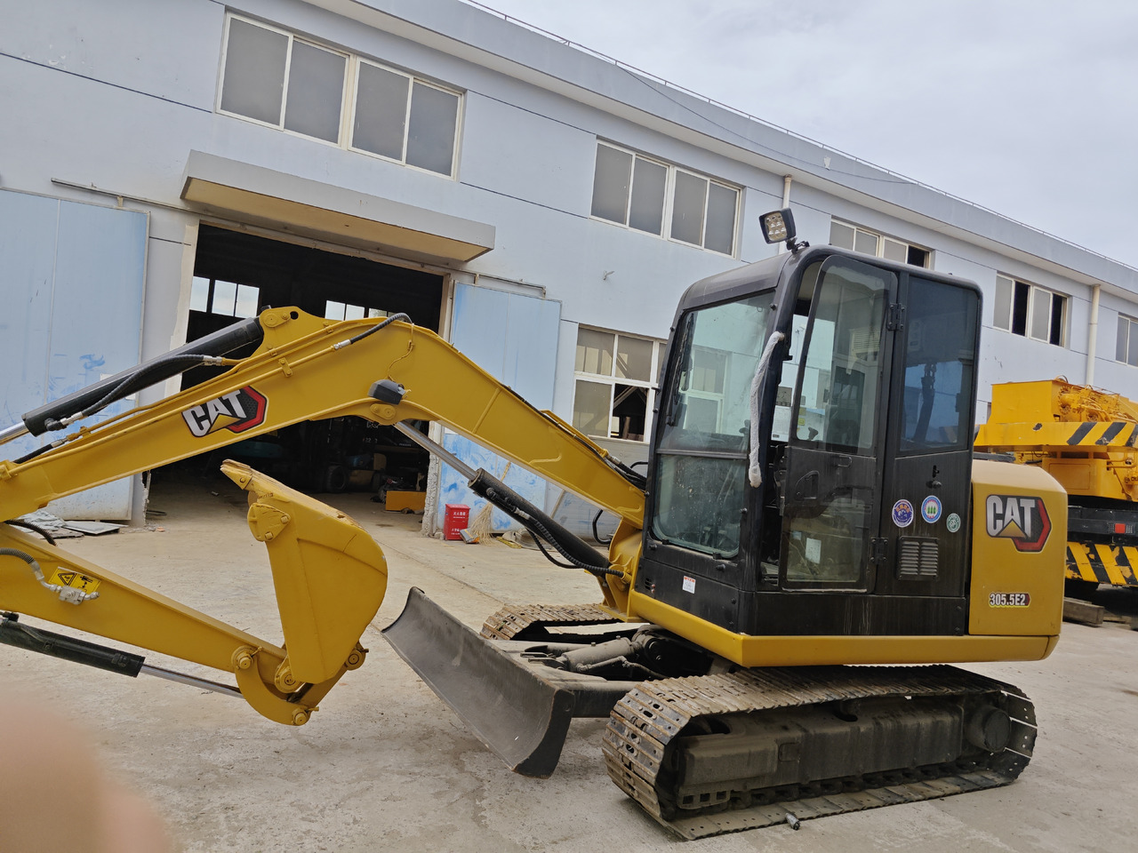CATERPILLAR 305.5E - Mini excavator: picture 3 CATERPILLAR 305.5E - Mini excavator: picture 3