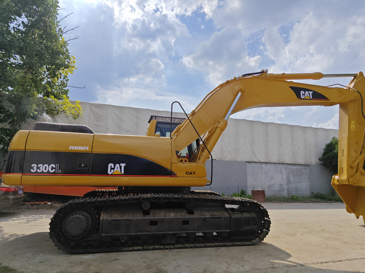 CATERPILLAR 330C - Crawler excavator: picture 1 CATERPILLAR 330C - Crawler excavator: picture 1