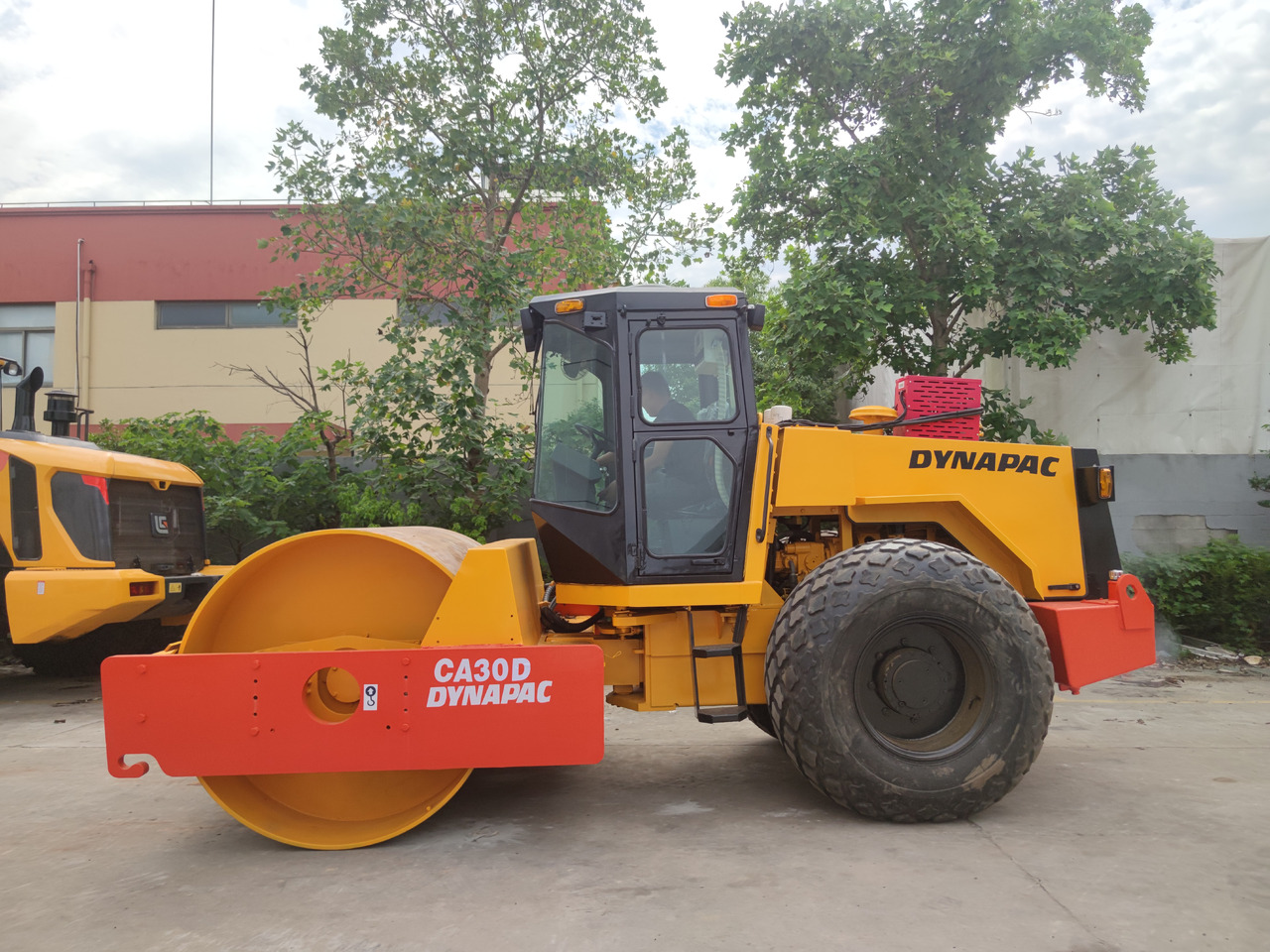 Dynapac CA30D - Compactor: picture 4 Dynapac CA30D - Compactor: picture 4