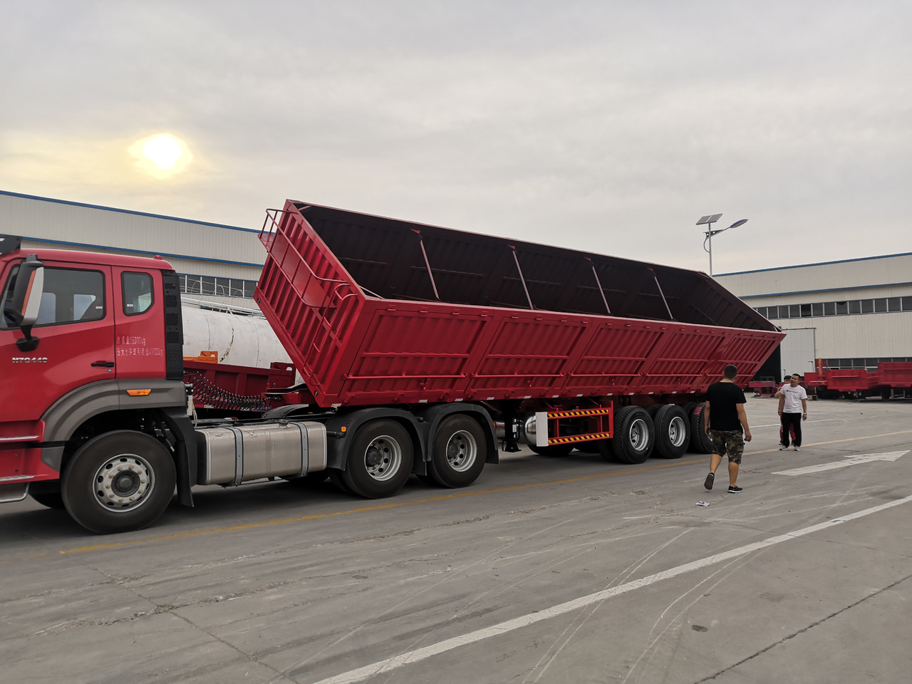 JSIE JSIE9400ZXC - Tipper semi-trailer: picture 1 JSIE JSIE9400ZXC - Tipper semi-trailer: picture 1