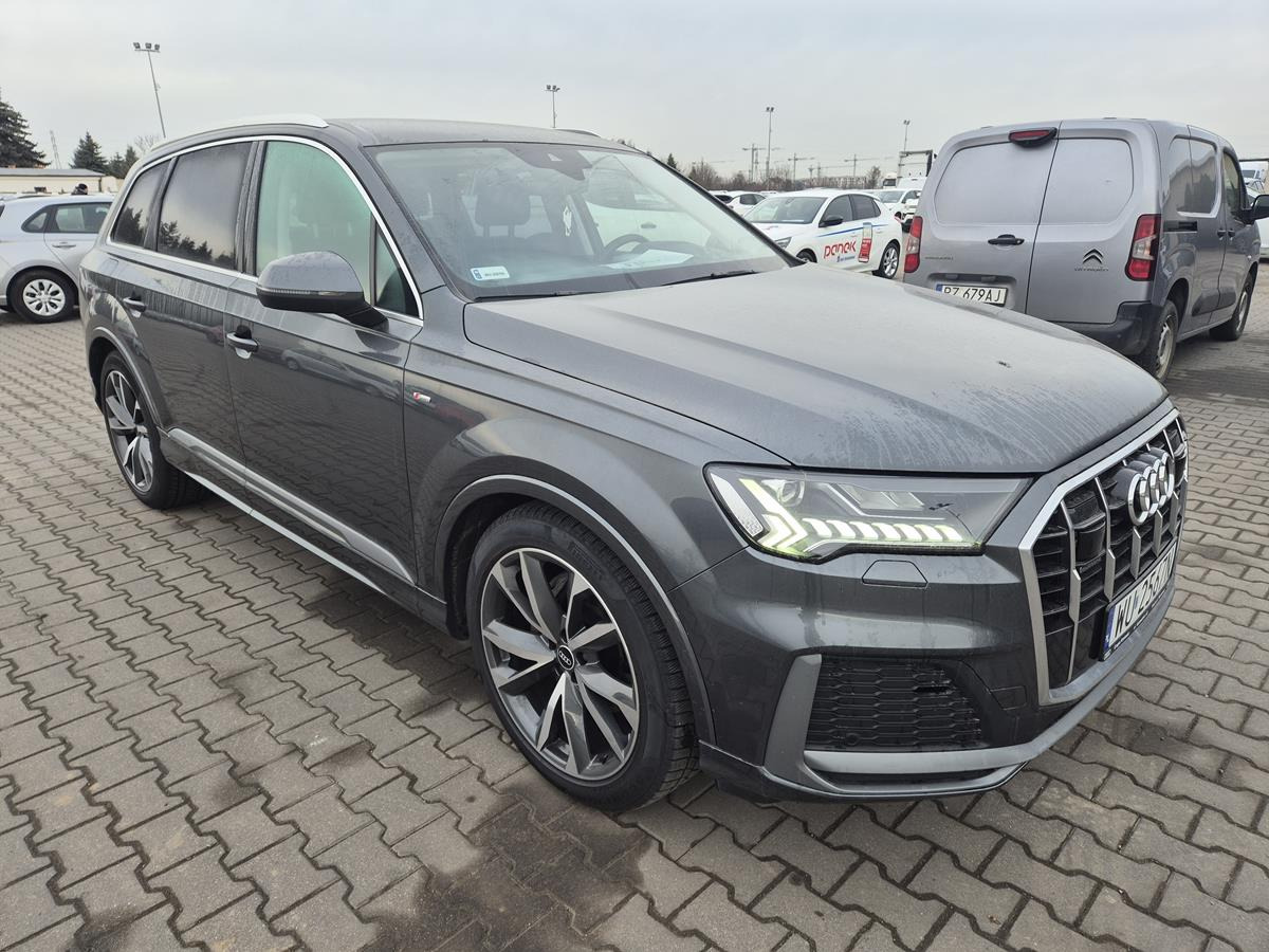 Car AUDI Q7 SUV: picture 1