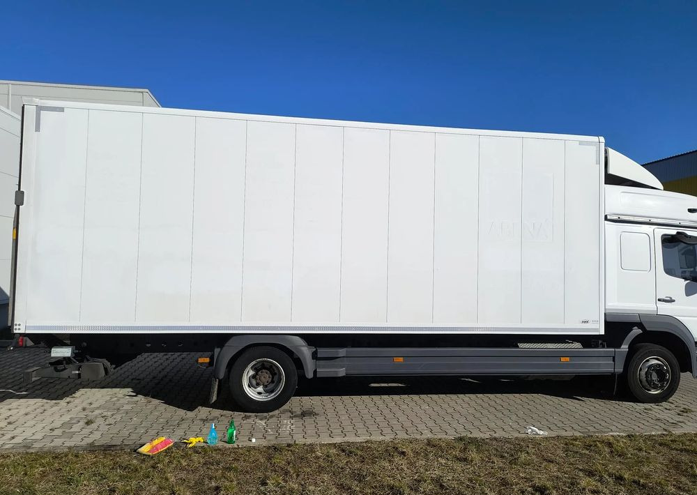 Mercedes-Benz Atego 1221 L - Box truck: picture 2 Mercedes-Benz Atego 1221 L - Box truck: picture 2
