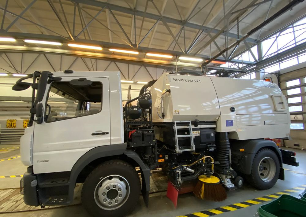 Mercedes-Benz Atego 1318 LKO Zamiatarka - Garbage truck: picture 2 Mercedes-Benz Atego 1318 LKO Zamiatarka - Garbage truck: picture 2