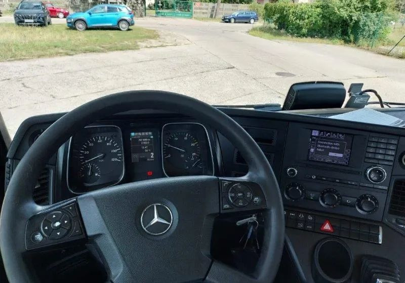 Mercedes-Benz Actros 1833LS - Tractor unit: picture 5 Mercedes-Benz Actros 1833LS - Tractor unit: picture 5