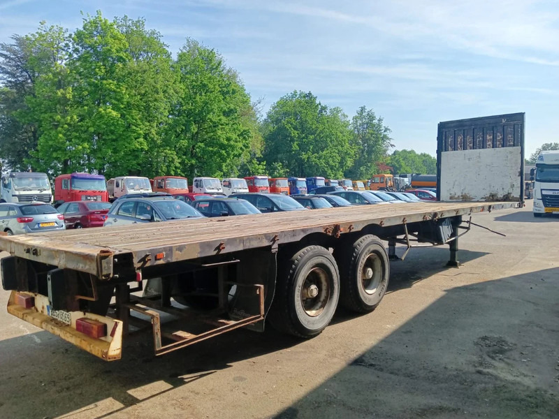 Fruehauf 2 Axle Fruehauf , Flat trailer , Drum Brakes - Dropside/ Flatbed semi-trailer: picture 3 Fruehauf 2 Axle Fruehauf , Flat trailer , Drum Brakes - Dropside/ Flatbed semi-trailer: picture 3