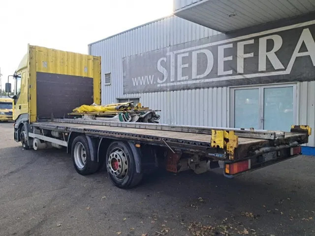 Iveco Stralis 430 , 6x2 , Manual Gearbox , Euro 3 - Curtainsider truck: picture 5 Iveco Stralis 430 , 6x2 , Manual Gearbox , Euro 3 - Curtainsider truck: picture 5