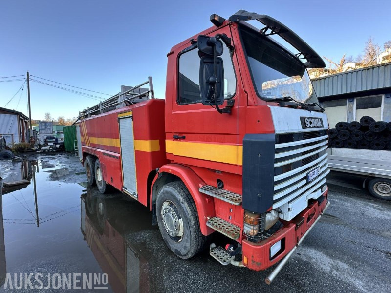 Fire truck 1992 Scania R 113ML - 400 6X2 Tankbil/Brannbil med vannkanon - Repobjekt, 553874km: picture 7