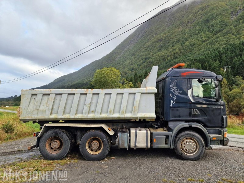 2002 Scania R124 kombibil tippkasse + svingskive - Tipper: picture 4 2002 Scania R124 kombibil tippkasse + svingskive - Tipper: picture 4