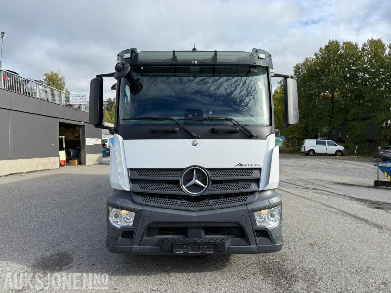 2015 Mercedes-Benz ANTOS 1830 skapbil, baklem, kjøling, fjernkontroll, ryggekamera, 360, lav KM - Box truck: picture 2 2015 Mercedes-Benz ANTOS 1830 skapbil, baklem, kjøling, fjernkontroll, ryggekamera, 360, lav KM - Box truck: picture 2
