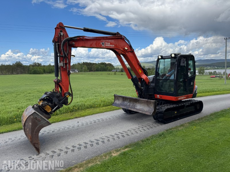 2016 Kubota KX080-4 gravemaskin TILTROTATOR, 2 SKUFFER, SENTRALSMØRING - Excavator: picture 1 2016 Kubota KX080-4 gravemaskin TILTROTATOR, 2 SKUFFER, SENTRALSMØRING - Excavator: picture 1