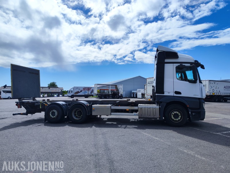 2017 Mercedes-Benz ACTROS chassis - Cab chassis truck: picture 2 2017 Mercedes-Benz ACTROS chassis - Cab chassis truck: picture 2