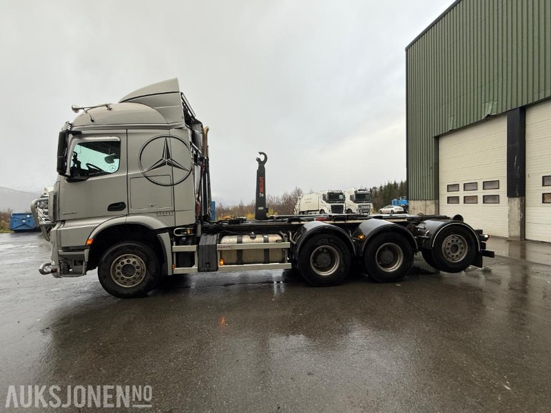 2017 Mercedes-Benz AROCS 3258 Krokbil 8X4 - Hiab 22T - Påkostet - export - 330000KM - Hook lift truck: picture 2 2017 Mercedes-Benz AROCS 3258 Krokbil 8X4 - Hiab 22T - Påkostet - export - 330000KM - Hook lift truck: picture 2