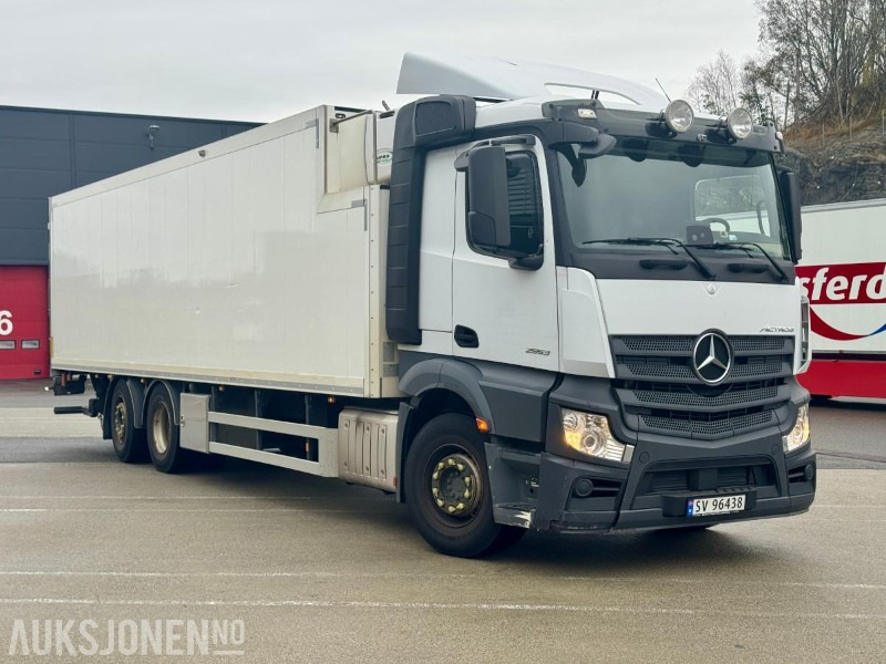 2019 Mercedes-Benz ACTROS 2553L 6X2 - Skapbil - Eu-godkjent til 06/26 - Km: 278353 - Box truck: picture 2 2019 Mercedes-Benz ACTROS 2553L 6X2 - Skapbil - Eu-godkjent til 06/26 - Km: 278353 - Box truck: picture 2