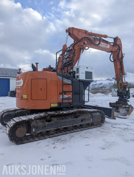 2023 Hitachi ZX225USLC-7 - Montabert CPA, GPS, rototilt, to-delt bom +++ - Excavator: picture 5 2023 Hitachi ZX225USLC-7 - Montabert CPA, GPS, rototilt, to-delt bom +++ - Excavator: picture 5