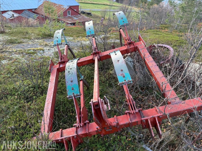 2002 Kverneland Kultivator - 5 Tinder - Agricultural machinery: picture 3 2002 Kverneland Kultivator - 5 Tinder - Agricultural machinery: picture 3