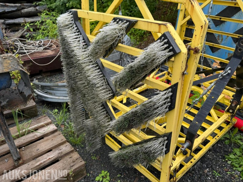2010 Rolugro Kunstgresskost / slodd - Agricultural machinery: picture 5 2010 Rolugro Kunstgresskost / slodd - Agricultural machinery: picture 5