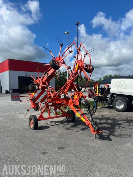 2012 Kuhn GF7802 spreder. - Agricultural machinery: picture 1 2012 Kuhn GF7802 spreder. - Agricultural machinery: picture 1