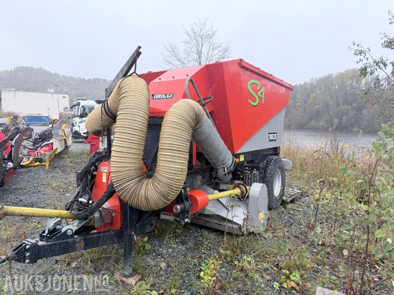 2017 Trilo S4 Vacuum Sweeper med ekstrautstyr - Agricultural machinery: picture 1 2017 Trilo S4 Vacuum Sweeper med ekstrautstyr - Agricultural machinery: picture 1