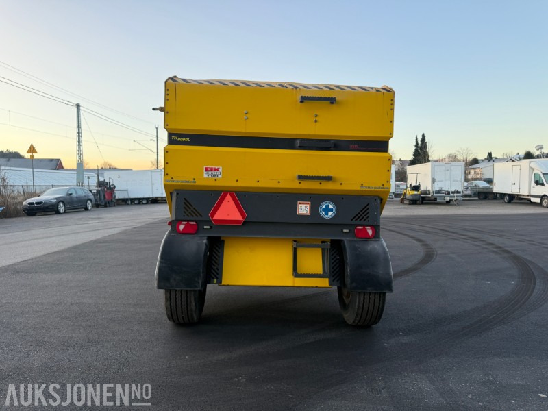 2022 Vama TH-8000L Strøvogn - Levert ny høsten 2023 – Meget pen og lite brukt - Agricultural machinery: picture 4 2022 Vama TH-8000L Strøvogn - Levert ny høsten 2023 – Meget pen og lite brukt - Agricultural machinery: picture 4
