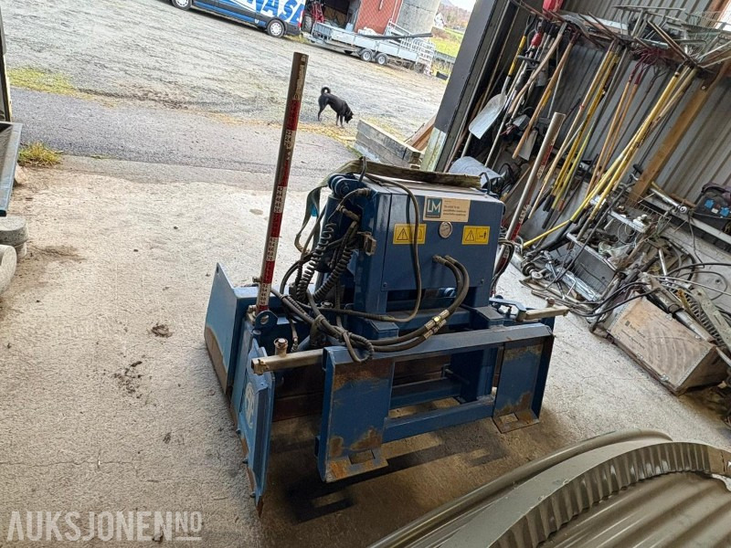 2014 AP LEVELLER 1400 / PLANERINGSSKJÆR MED TVERRFALLSENSOR OG LASERMOTTAKERE - Attachment for Construction machinery: picture 3 2014 AP LEVELLER 1400 / PLANERINGSSKJÆR MED TVERRFALLSENSOR OG LASERMOTTAKERE - Attachment for Construction machinery: picture 3