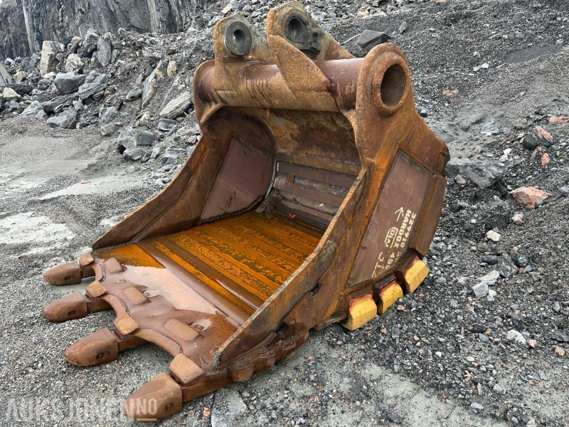 2014 Gjerstad Graveskuff / Lasteskuffe - 4500 L - 4,5 m3 - Nysveiset - Attachment for Construction machinery: picture 1 2014 Gjerstad Graveskuff / Lasteskuffe - 4500 L - 4,5 m3 - Nysveiset - Attachment for Construction machinery: picture 1