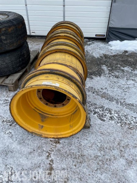 2016 4 Stk hjullasterfelger 20,5/25 - Attachment for Construction machinery: picture 1 2016 4 Stk hjullasterfelger 20,5/25 - Attachment for Construction machinery: picture 1