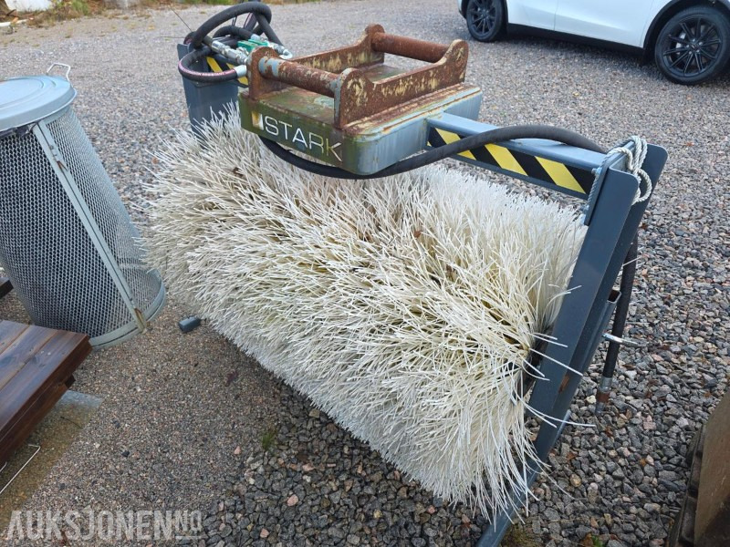 2017 TAH1300S hydraulisk feiebørste / Kost - Attachment for Construction machinery: picture 4 2017 TAH1300S hydraulisk feiebørste / Kost - Attachment for Construction machinery: picture 4