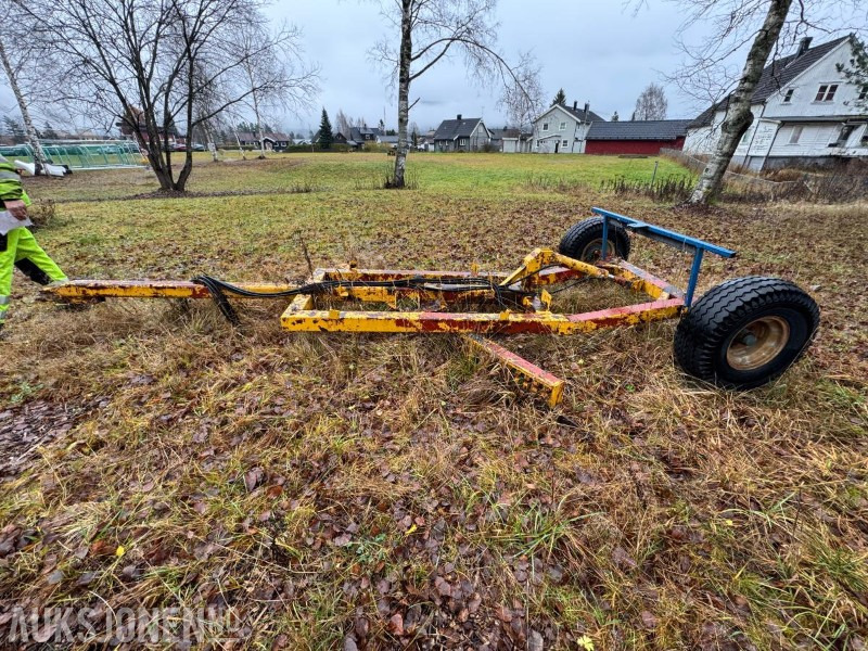 Tilhengermontert veiskrape / hydraulisk - Attachment for Construction machinery: picture 2 Tilhengermontert veiskrape / hydraulisk - Attachment for Construction machinery: picture 2