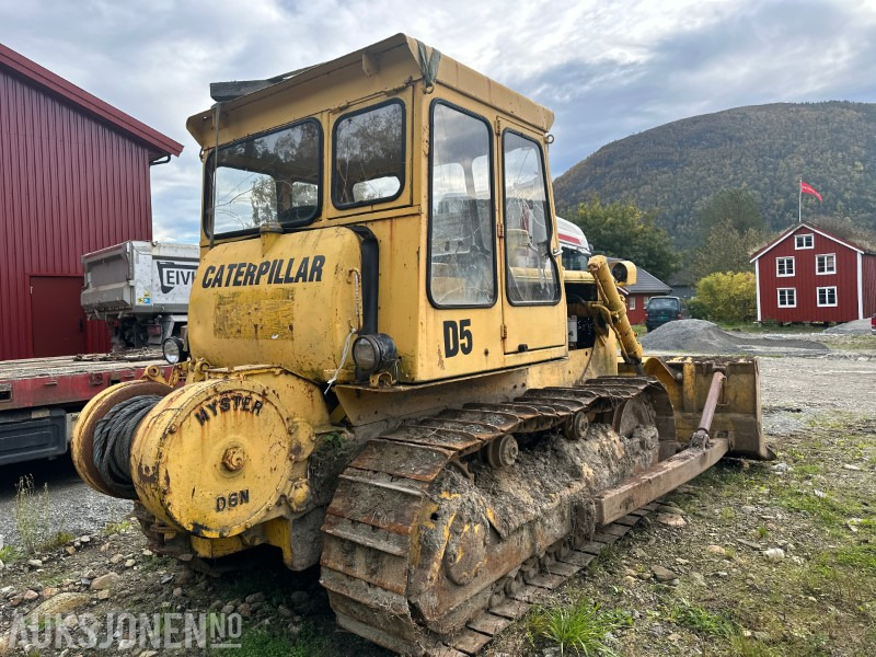 Cat D5 Bulldoser // doser - Construction equipment: picture 3 Cat D5 Bulldoser // doser - Construction equipment: picture 3