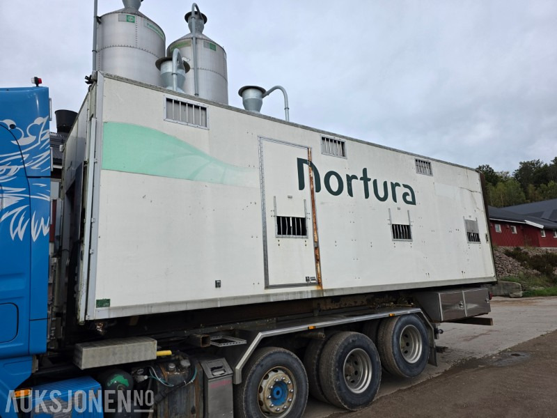 Dyretransport skap med krokramme - Hydraulikk - Baklem - Livestock truck: picture 1 Dyretransport skap med krokramme - Hydraulikk - Baklem - Livestock truck: picture 1