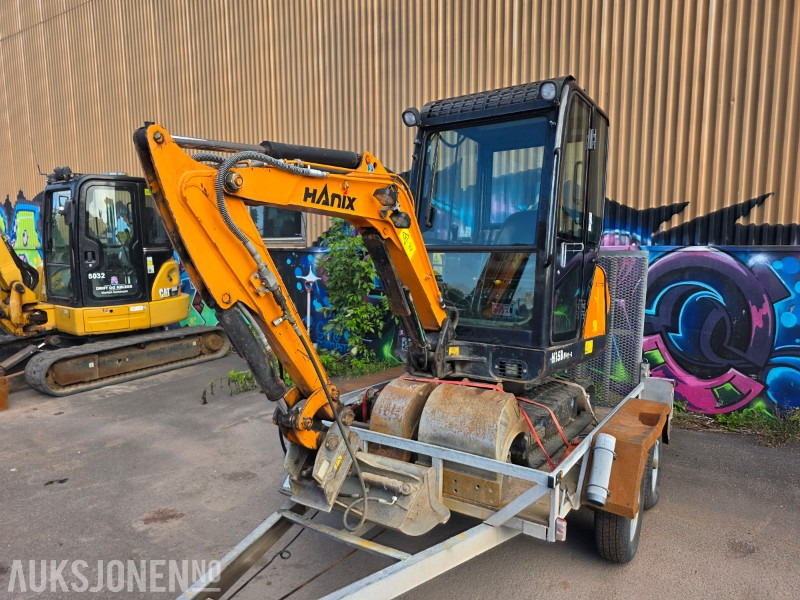 Hanix H15B plus-2 minigraver + BM Maskinhenger - Skuff - Graveskuff - Smalskuff - Belteforskyver - Mini excavator: picture 1 Hanix H15B plus-2 minigraver + BM Maskinhenger - Skuff - Graveskuff - Smalskuff - Belteforskyver - Mini excavator: picture 1